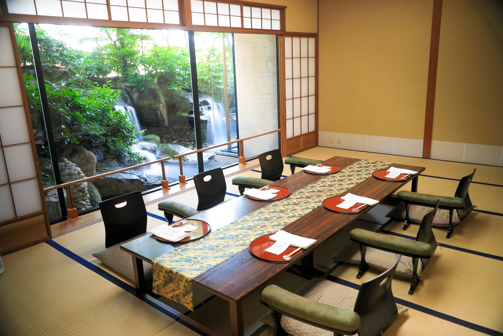 日本料理胡蝶個室